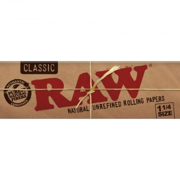 RAW Classic 1¼ Size Rolling Papers